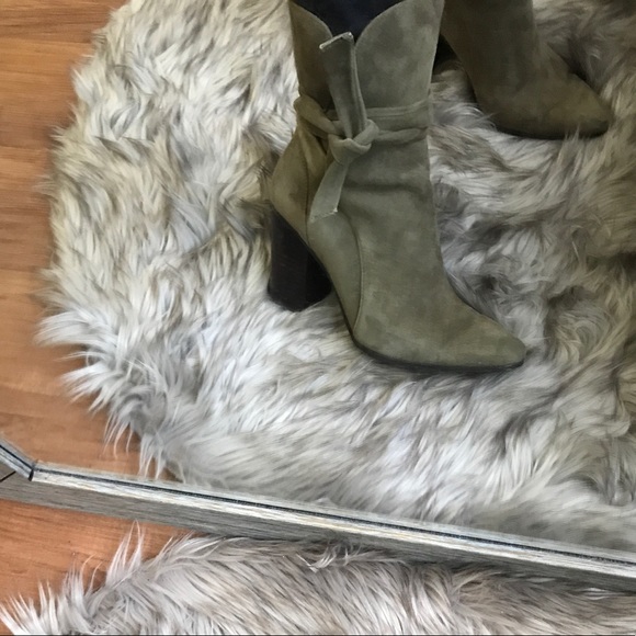 Banana Republic Olive Green booties - Picture 3 of 3